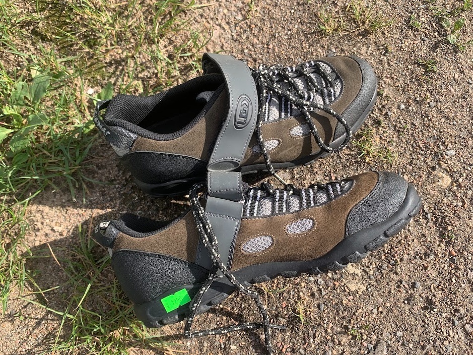 Nové nejeté cyklotretry Louis Garneau Navigator 2 EU40