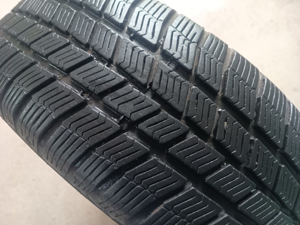 195/65 R15 BARUM (1517)
