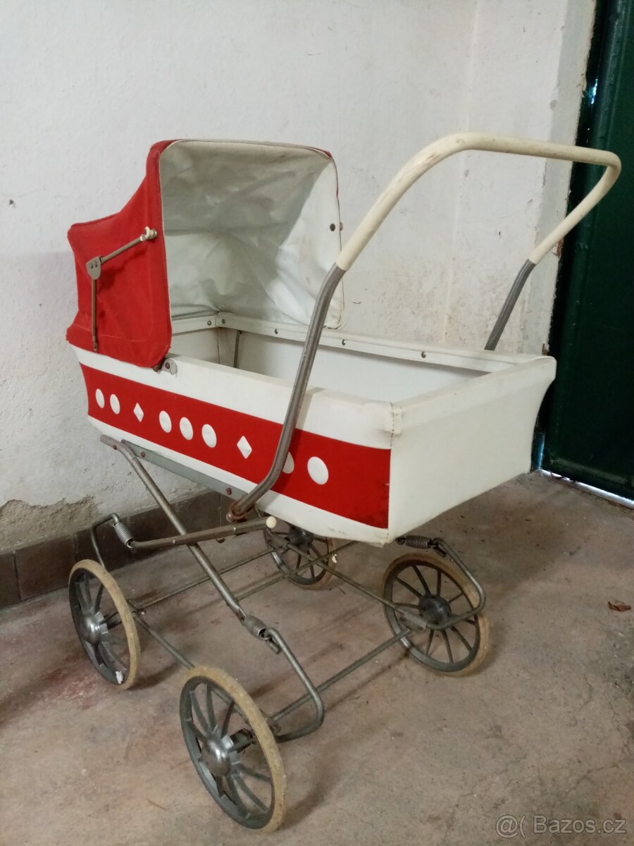 Retro kočárek