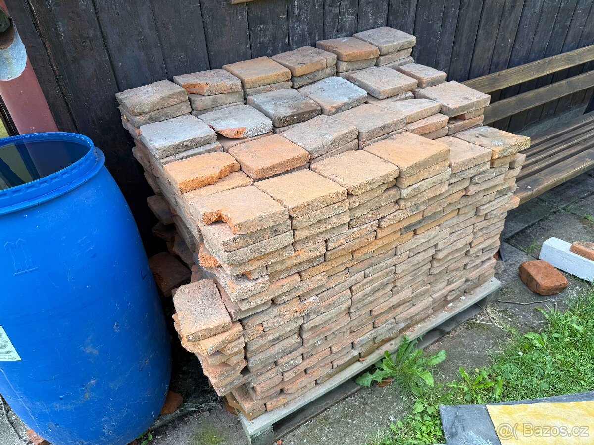 Půdní dlažba , půdovky , topinky