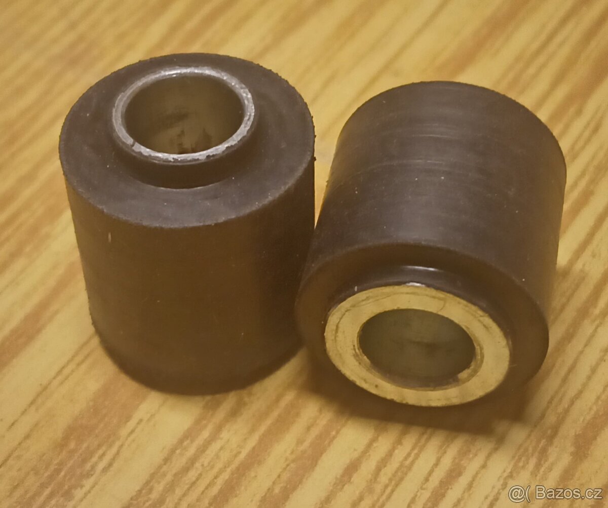 Silentblok uchycení motoru Banán JAWA ENDURO