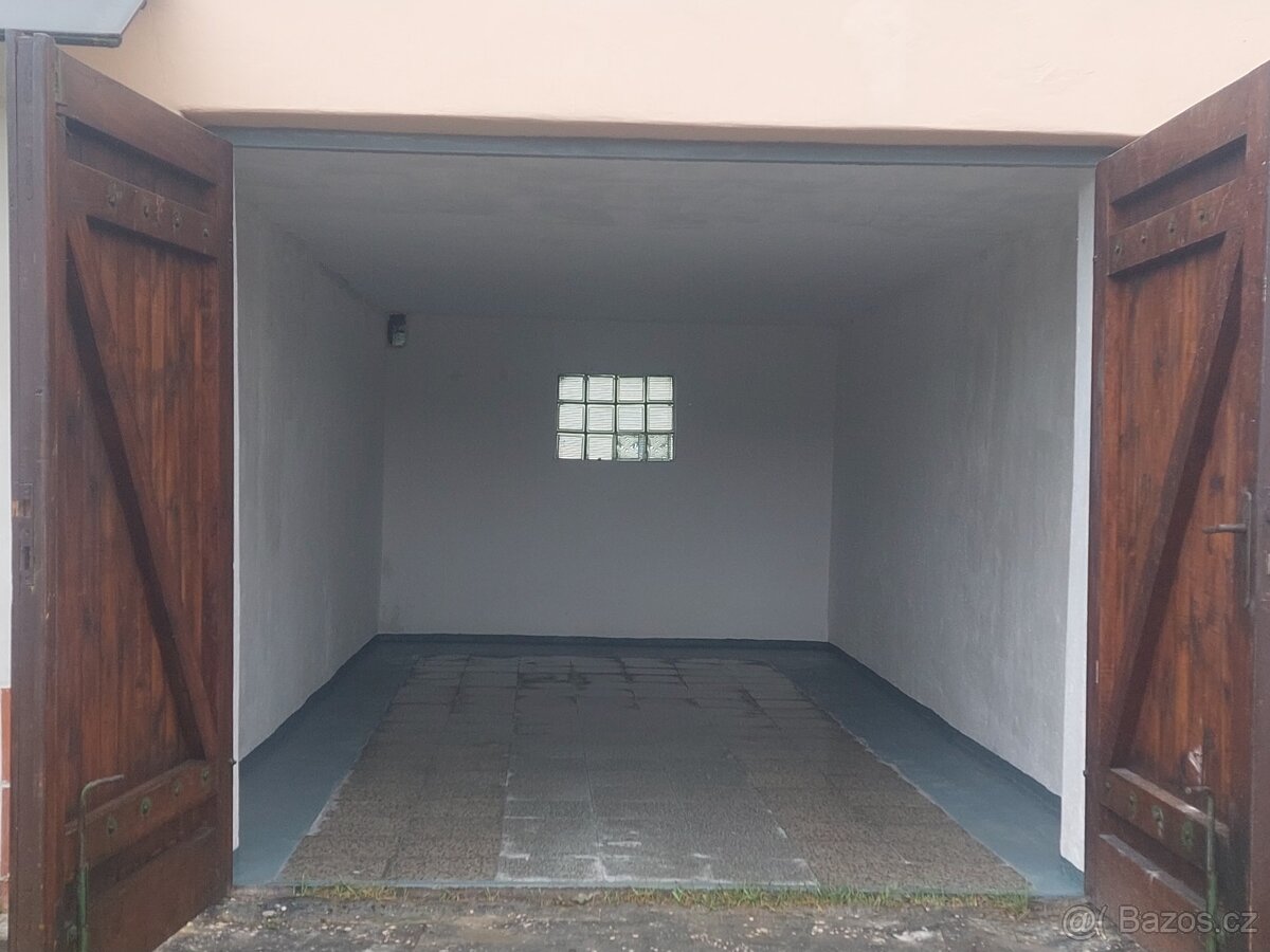 Prodám garáž Rtyně v Podkrkonoší cena 390 tis