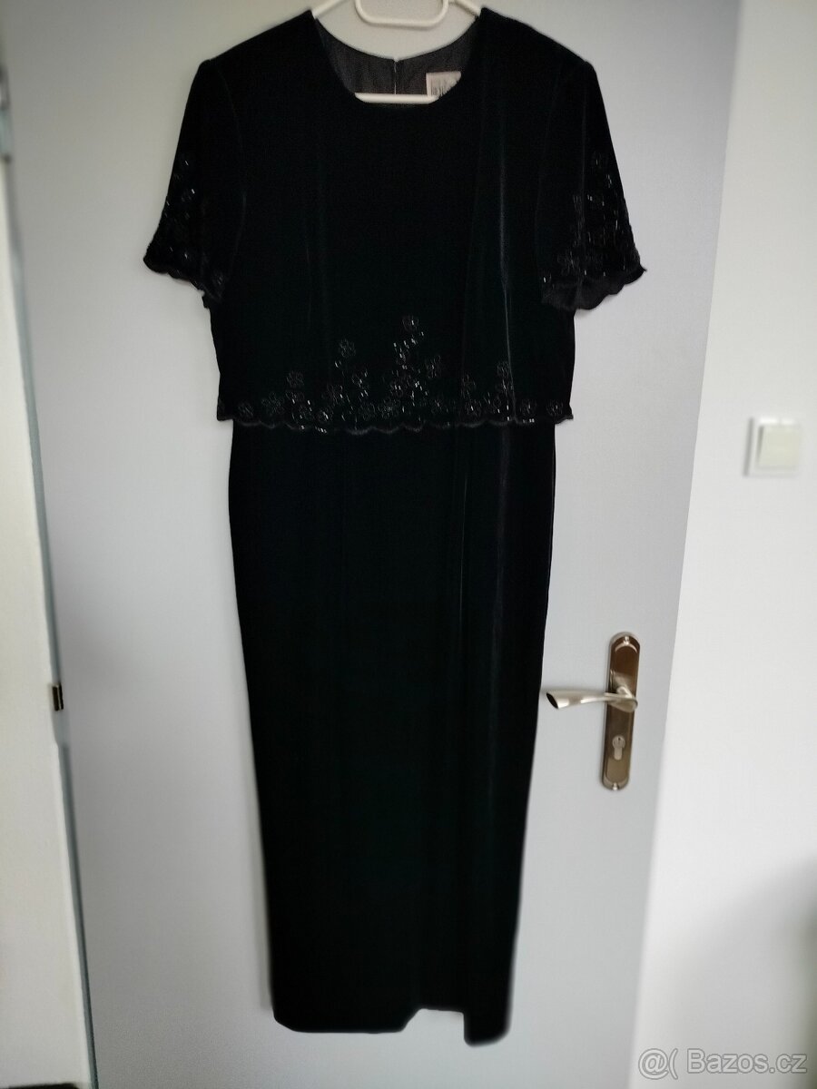 Dámské společenské šaty