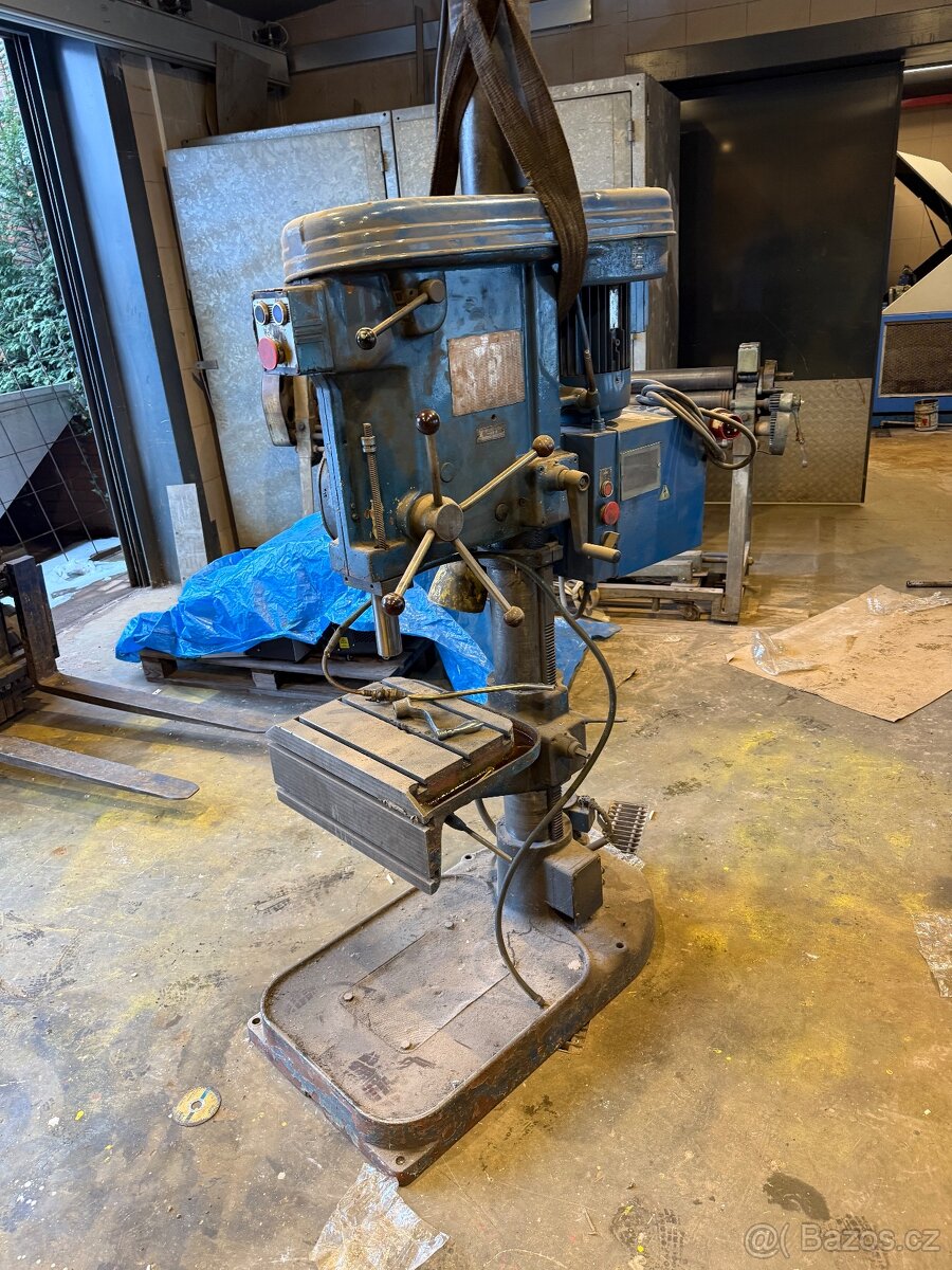 Sloupová vrtačka VS 32