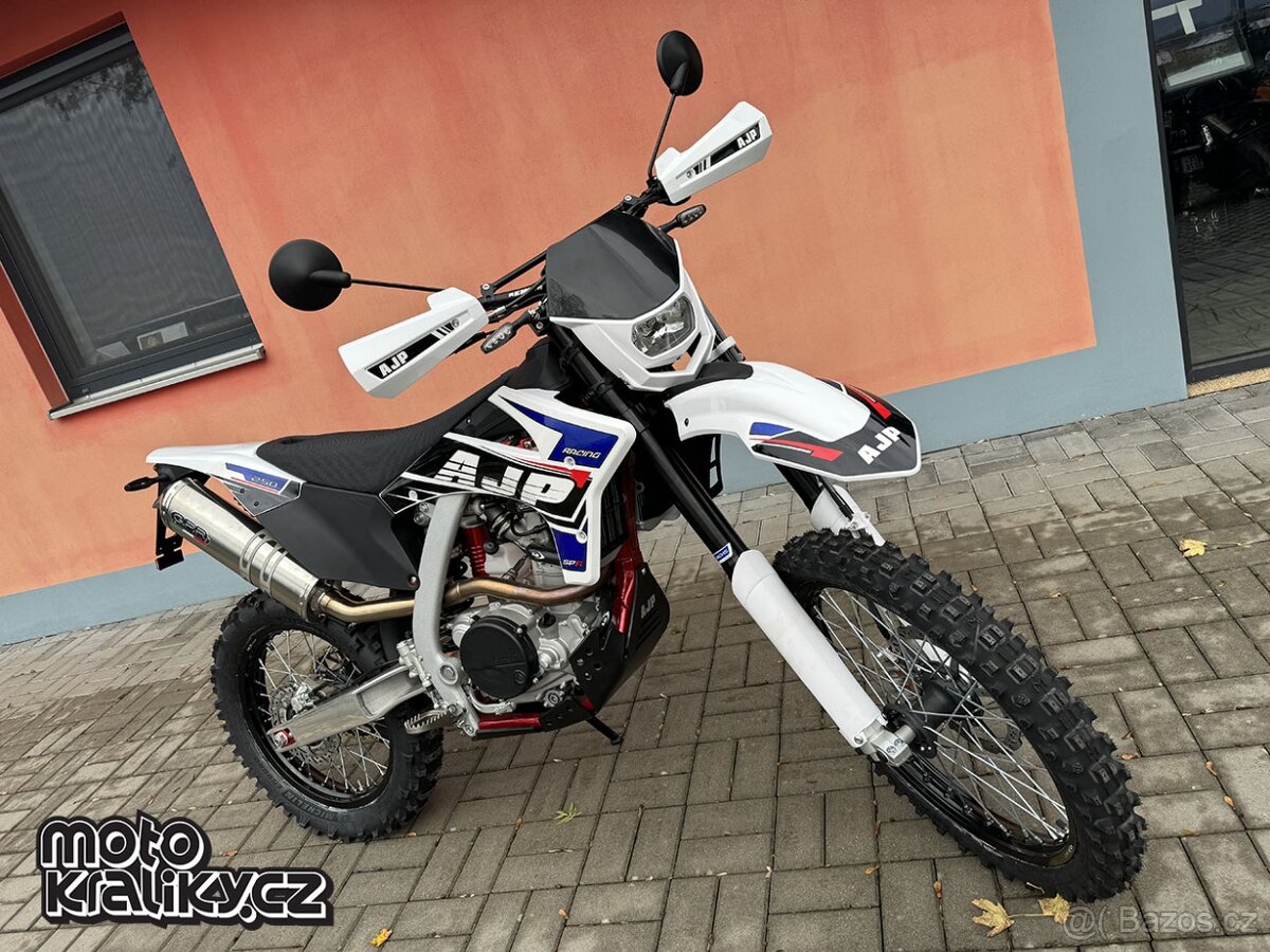 Nový motocykl AJP SPR5 250 ENDURO e5