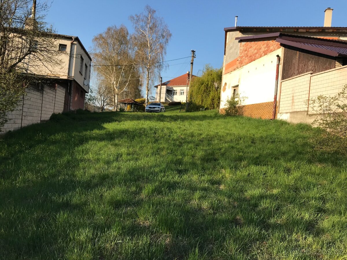 Svárov, Uherské Hradiště - Prodej stavebního pozemku 1084m2