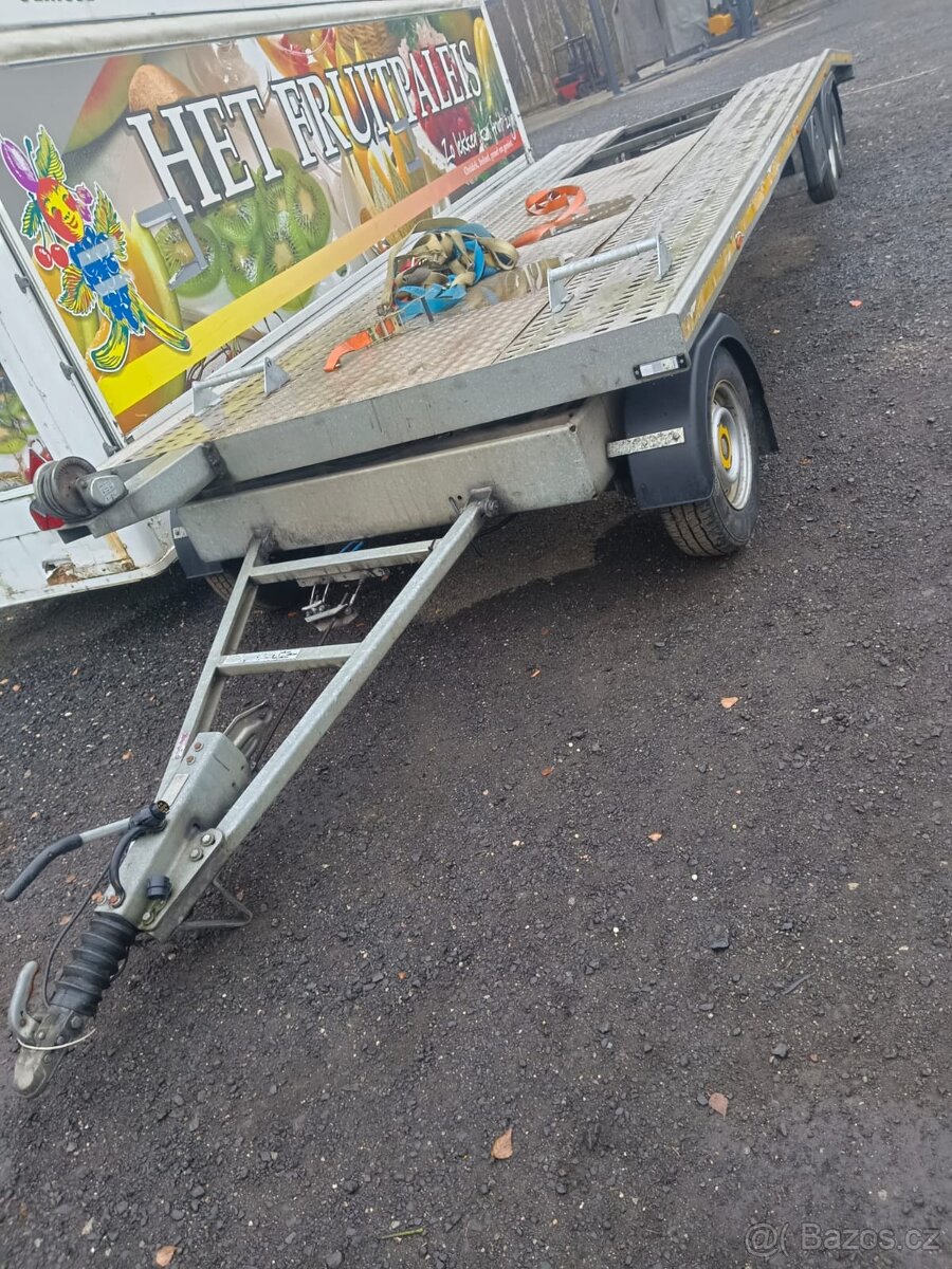 Prodám otočný přívěs za dva vozy, celková 3,5t.