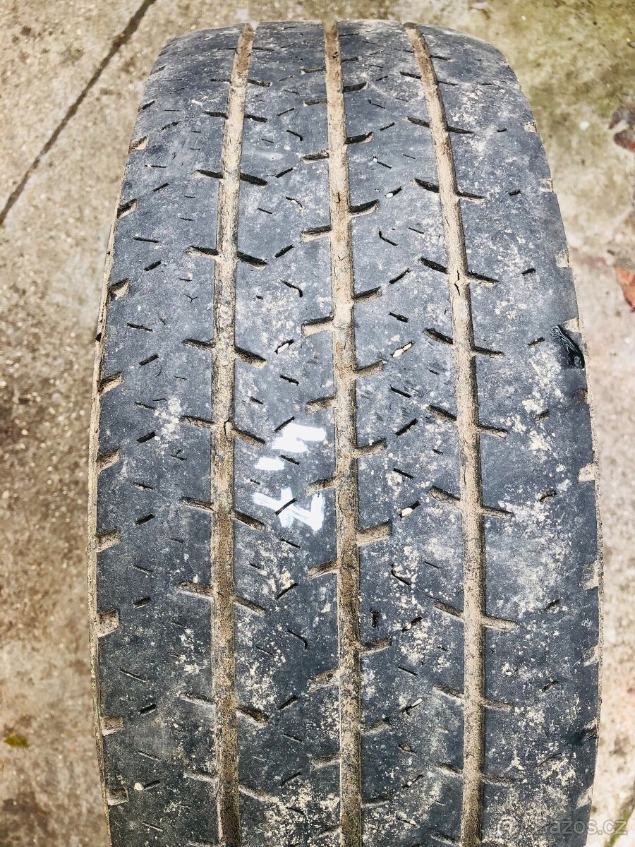 15" letní Barum Vanis 195/70/15c 104/102R