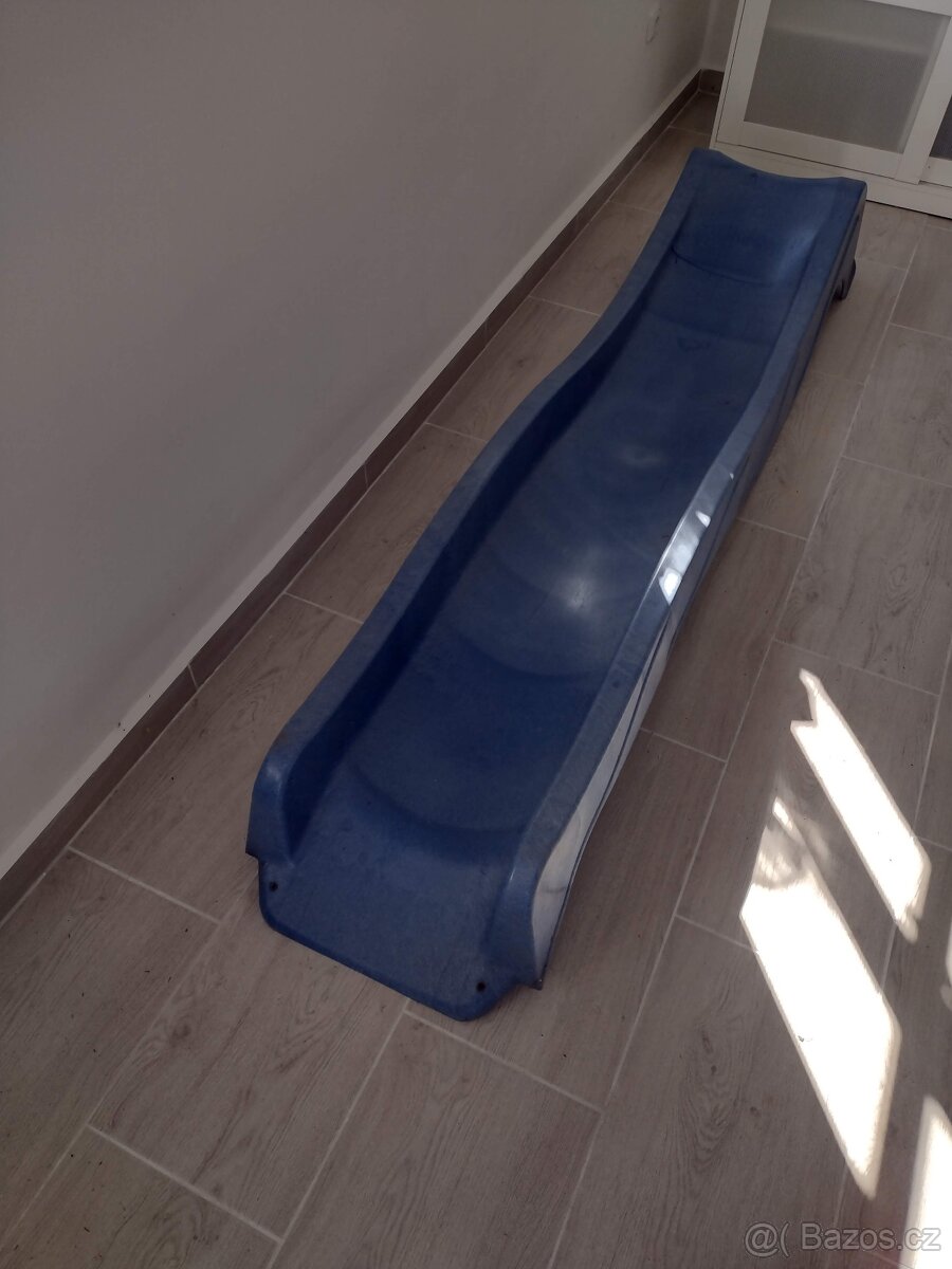 Dětské skluzavka