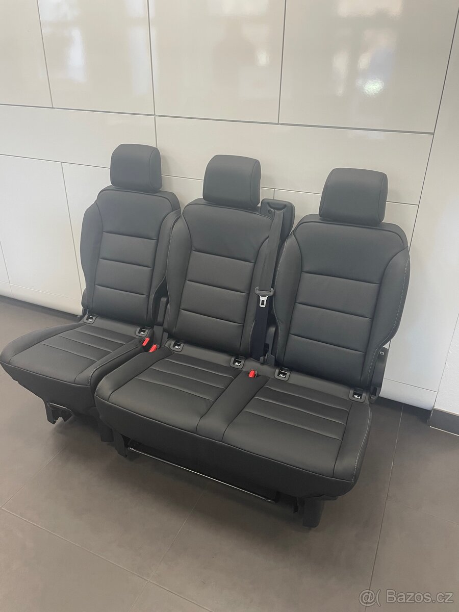 Prodám Kožená sedadla na peugeot Traveler