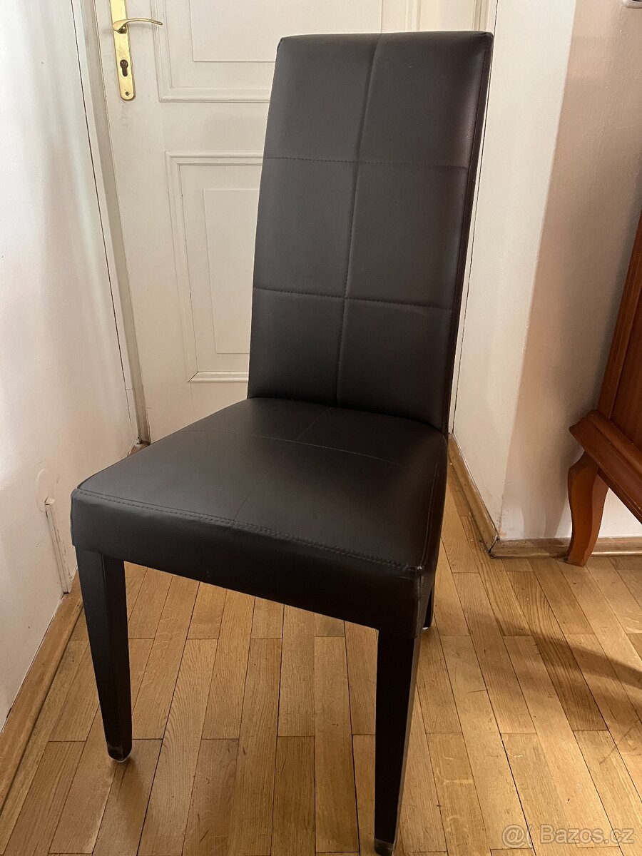 Židle hnědá kožená