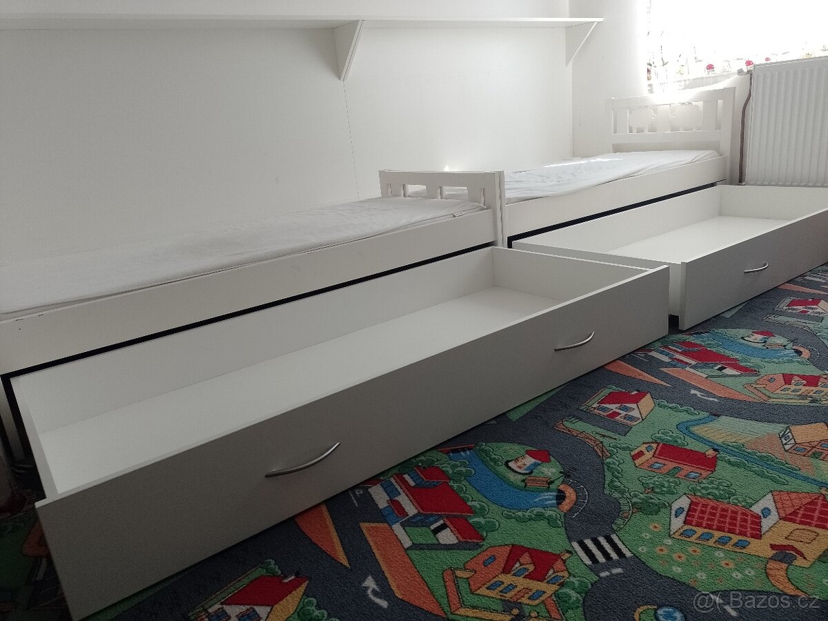 Dětská postel Ikea Kritter + police a šuplíky