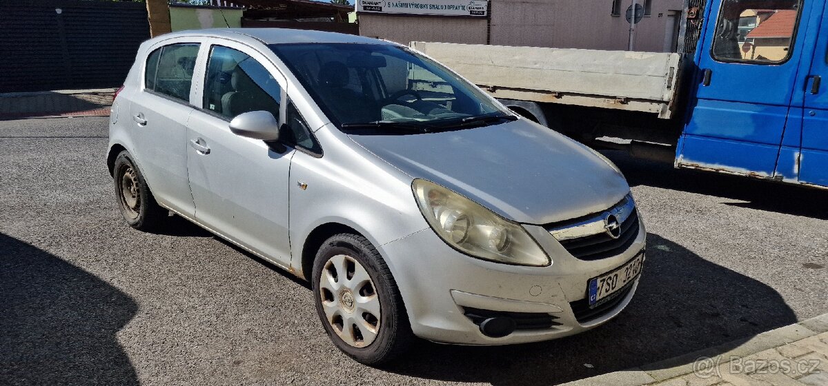Opel corsa 1.3cdti 55kw 2008