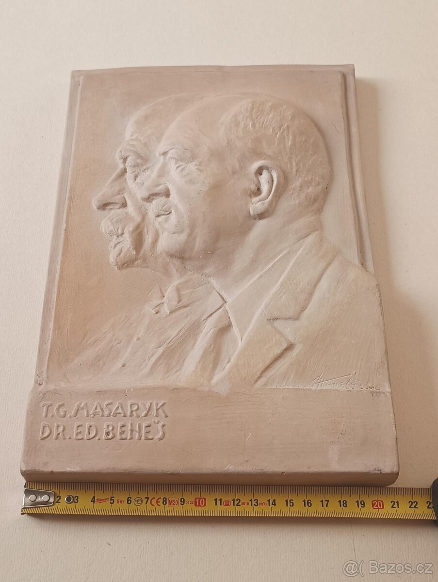 Keramický reliéf Dr. E. Beneš, T.G. Masaryk