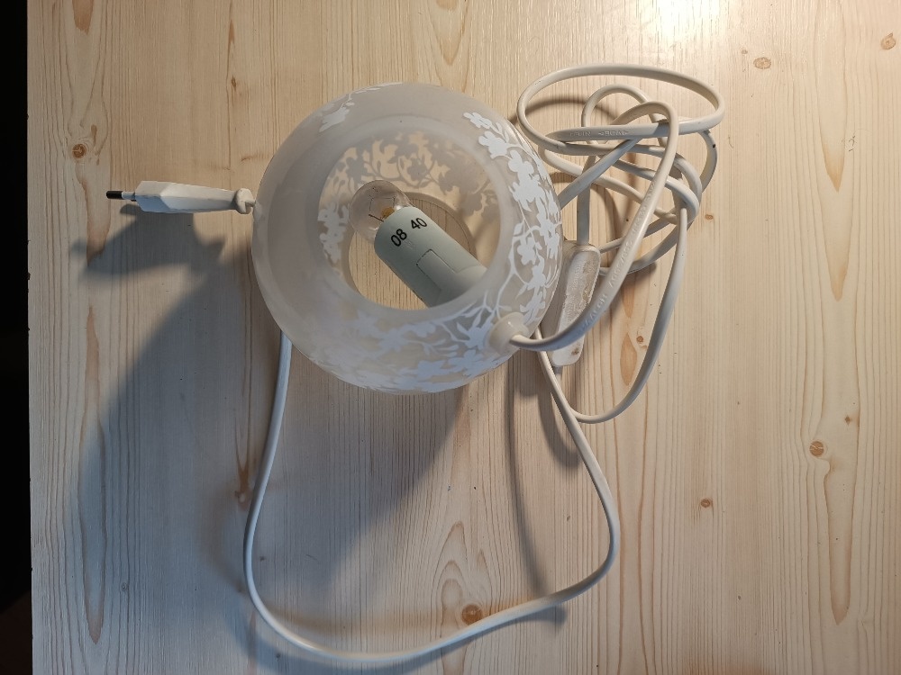Dekorační lampa s motivy přírody