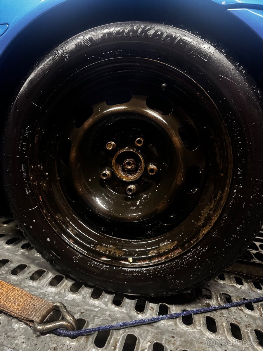 Bmw kola r16 plecháče