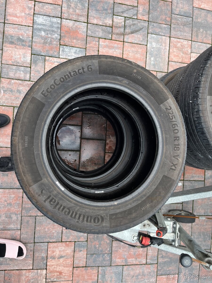 Letní pneu 225/60/18 V XL Continental