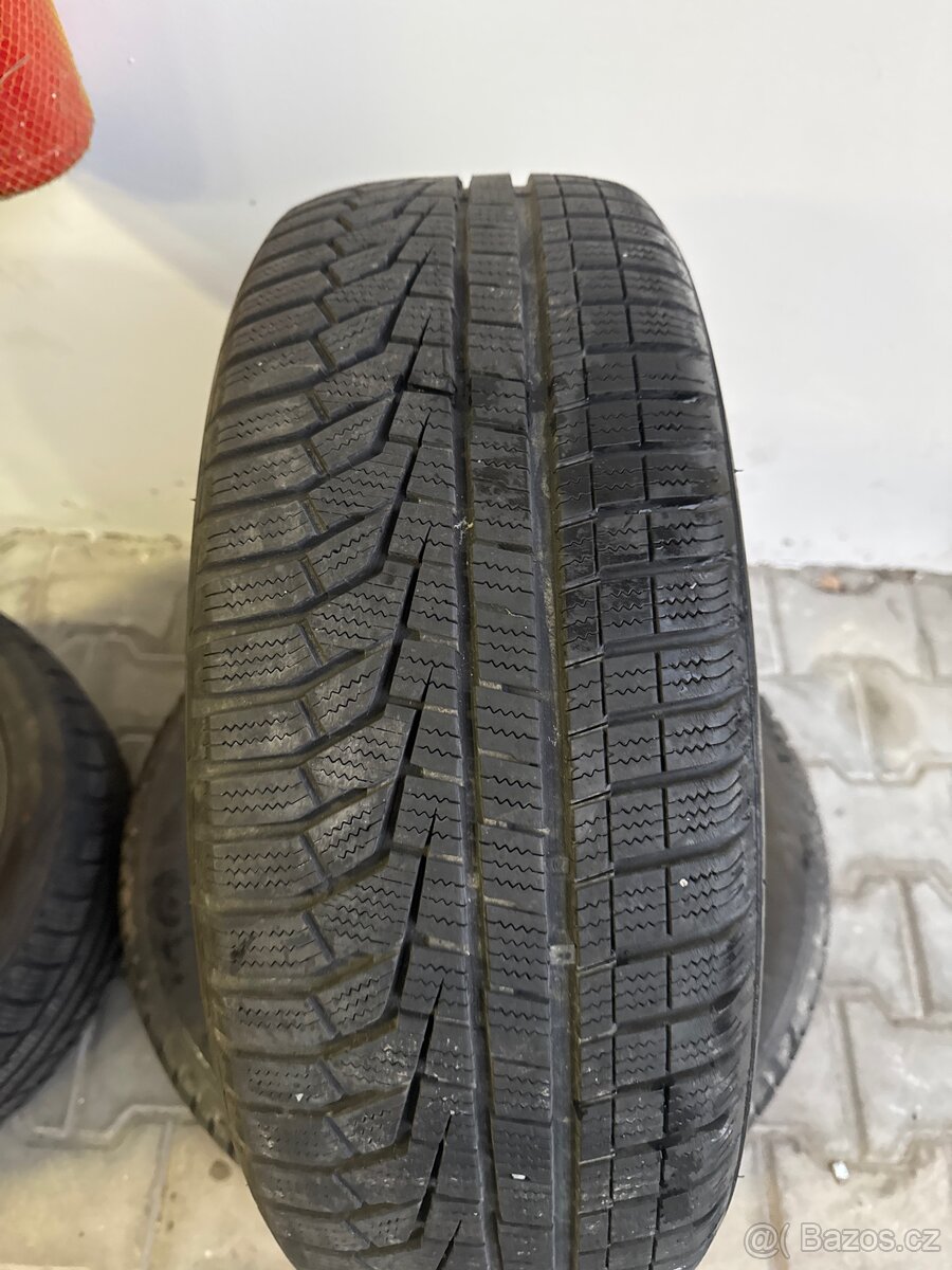225/60R17 99H Hankook Winter icept evo2