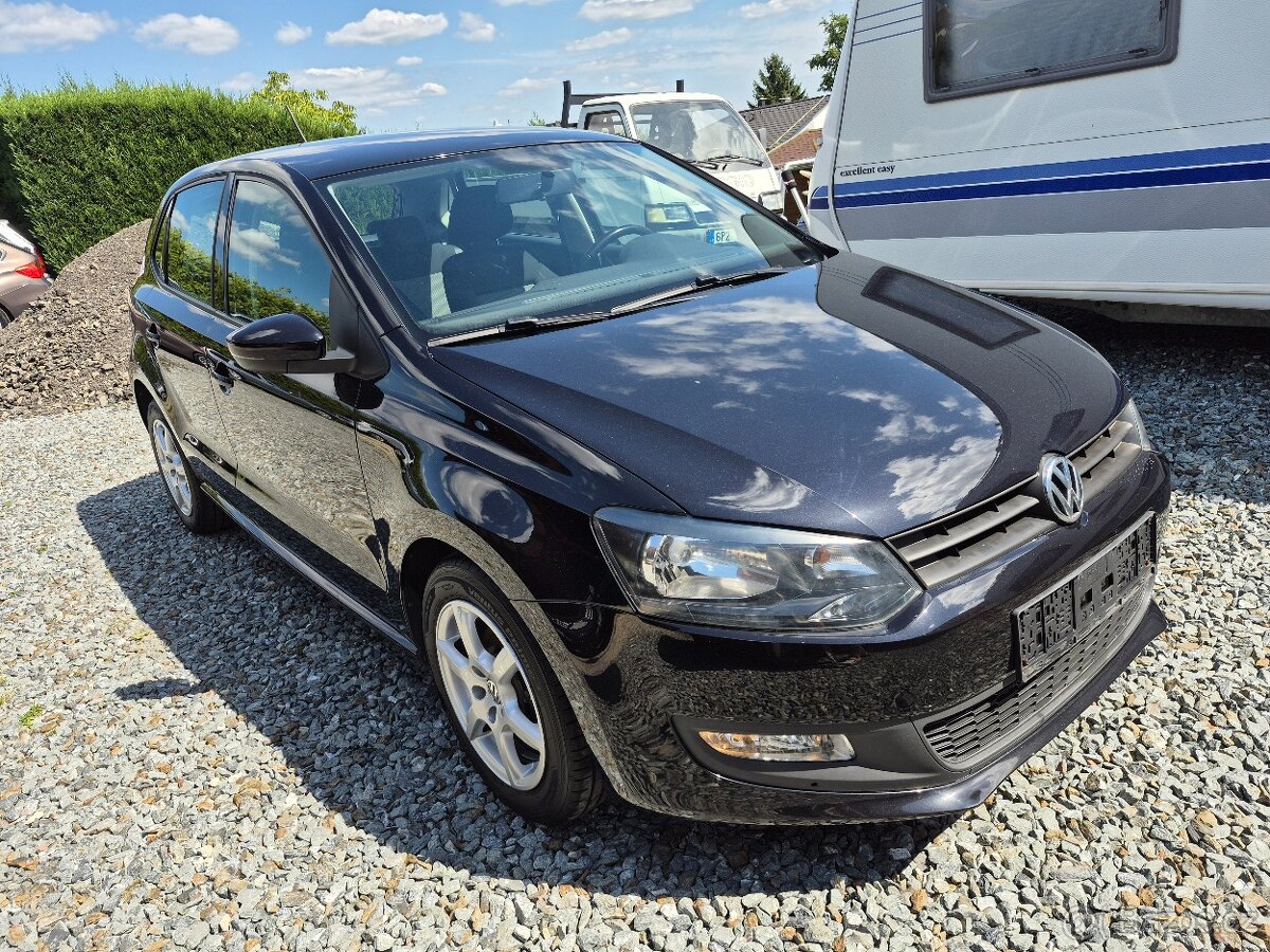 VW Polo 1,2 tsi 66 kw 2012 5xdveře