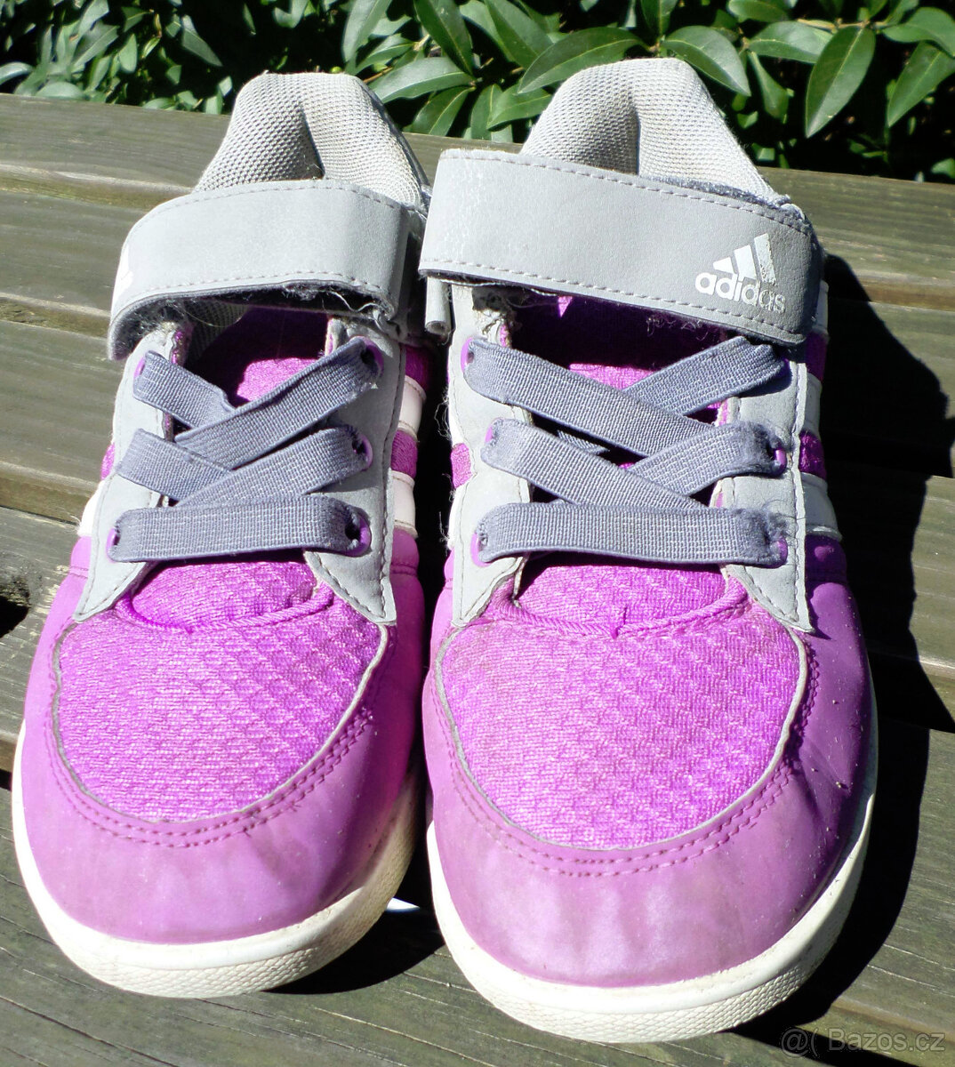 Dětská tréninková obuv Adidas JANBS o vel. 3