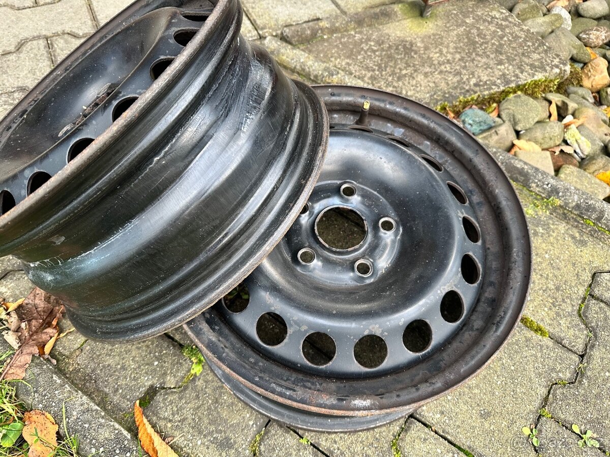 4x Originál plechové disky Škoda 5x112 6Jx15H2 ET47