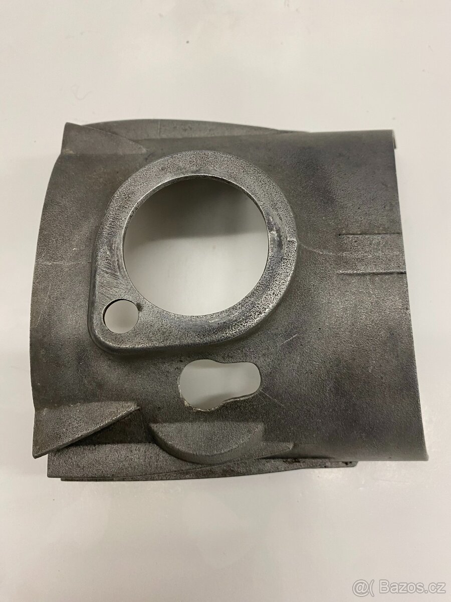 kryt karburátoru Jawa