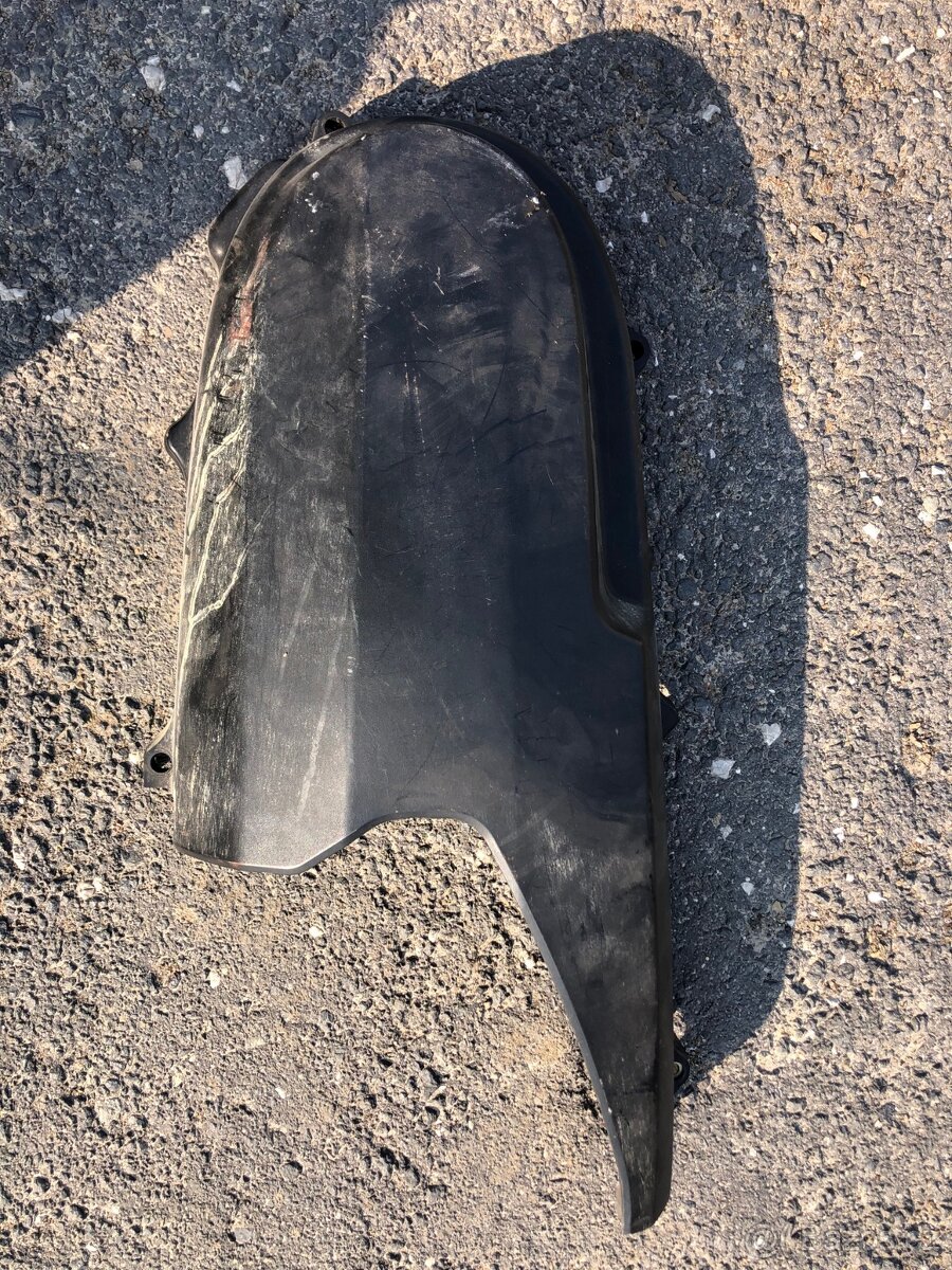 Honda Silver Wing 600 kryt variátoru