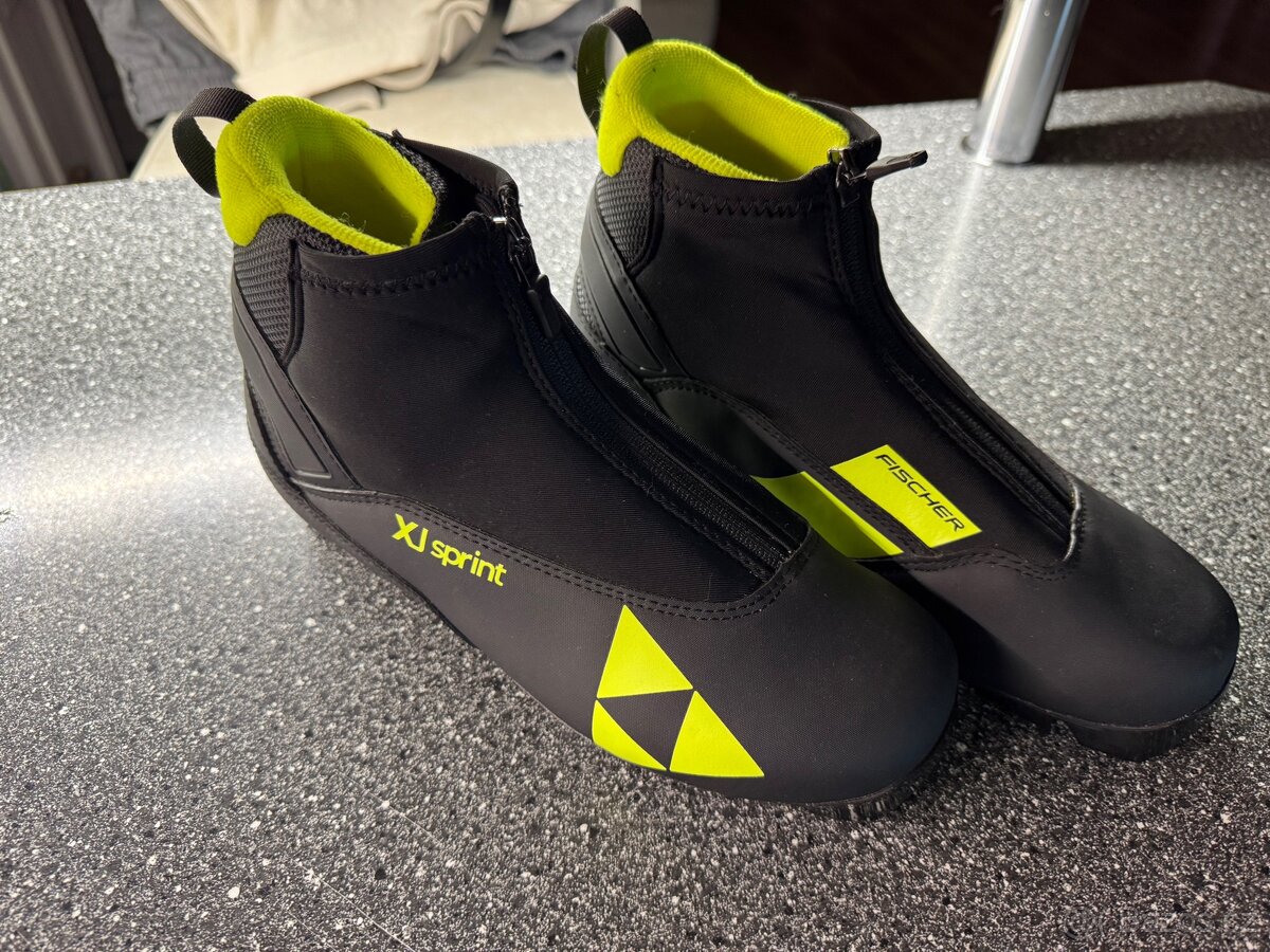 Fischer XJ Sprint bezkarske boty vel.38