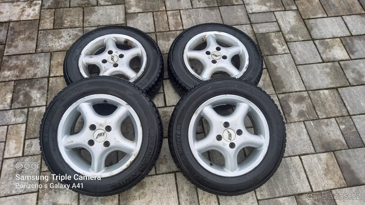 Alu kola a zimní pneu 14"
