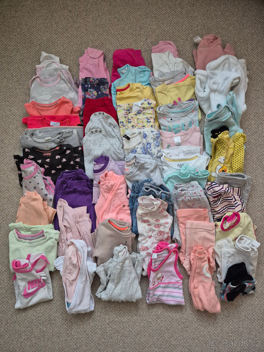 Oblečení na holčičku do 1 roku (cca 110 ks)