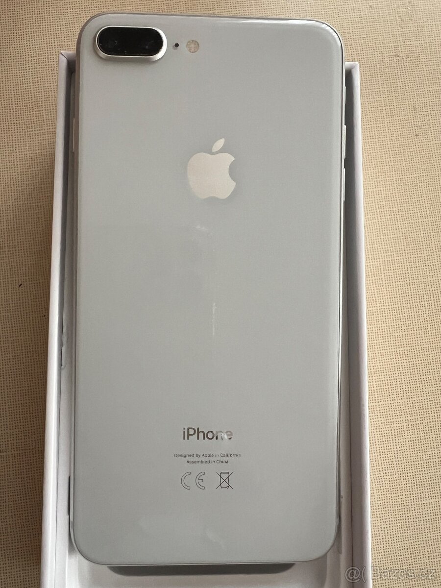 iPhone 8 Plus 256 GB Stříbrný