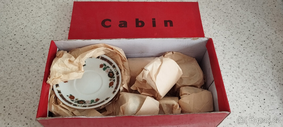 PORCELÁNOVÝ SERVIS - MADE IN CHINA