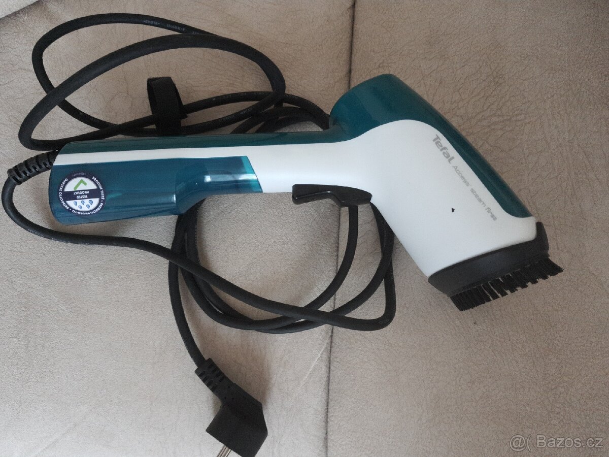 Napařovač oděvů Tefal DT6130E0 Access Steam First