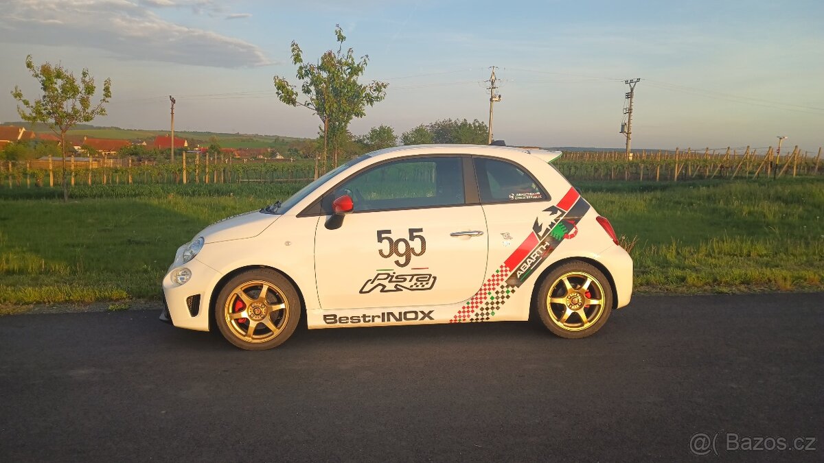 Sportovní polep vozu Fiat 595 Abarth
