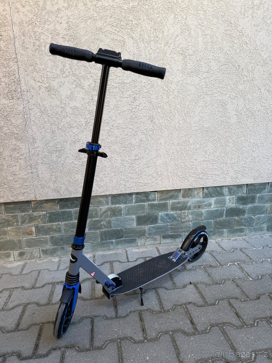 Koloběžka (s odpružením)