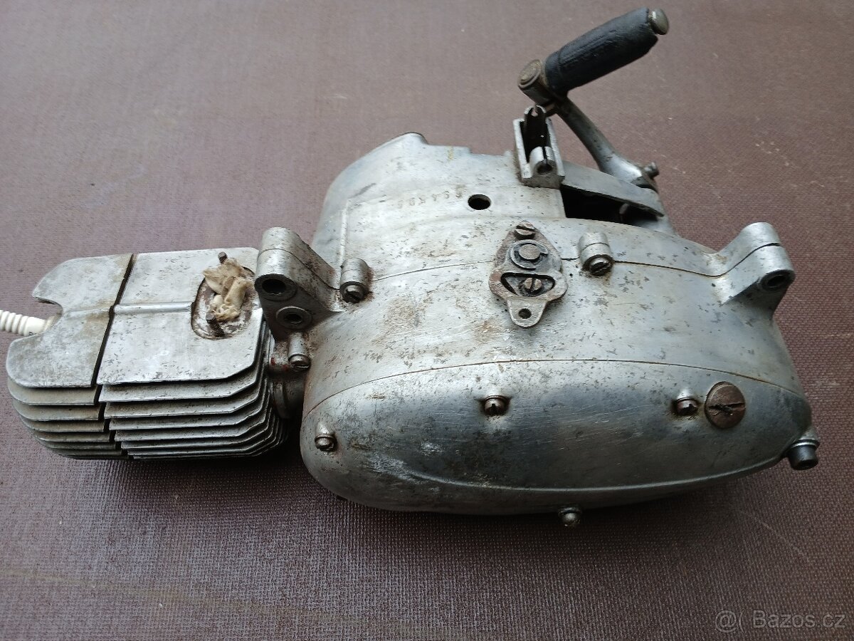 Jawa pionyr motor