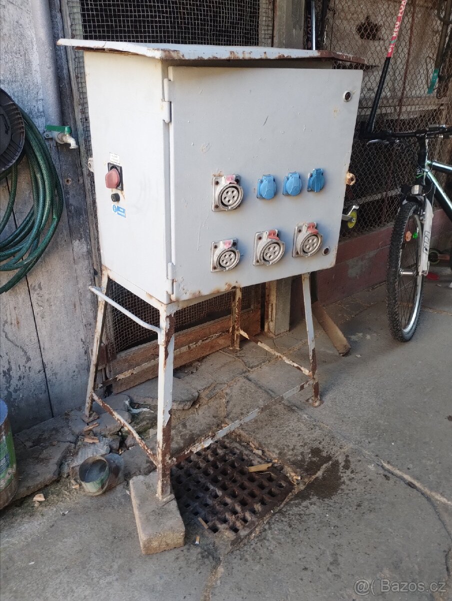Prodám stavební elektrorozvaděč