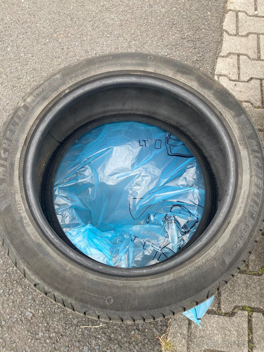 Michelin primacy 4 - 235/45 r17