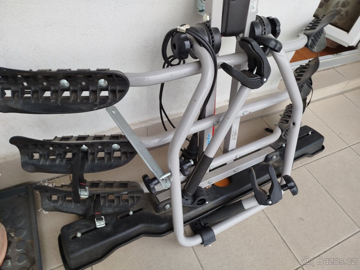 Prodám nosič kol na tažné zařízení Peruzzo (pro 3 kola) – Pr