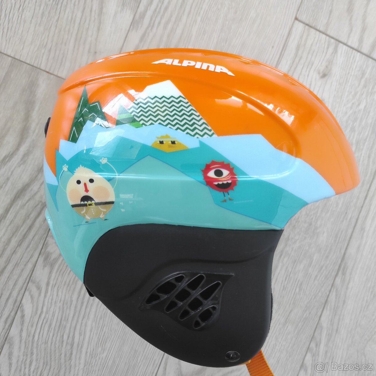 Lyžařská (snowbordová) helma Alpina, vel.51-55 cm