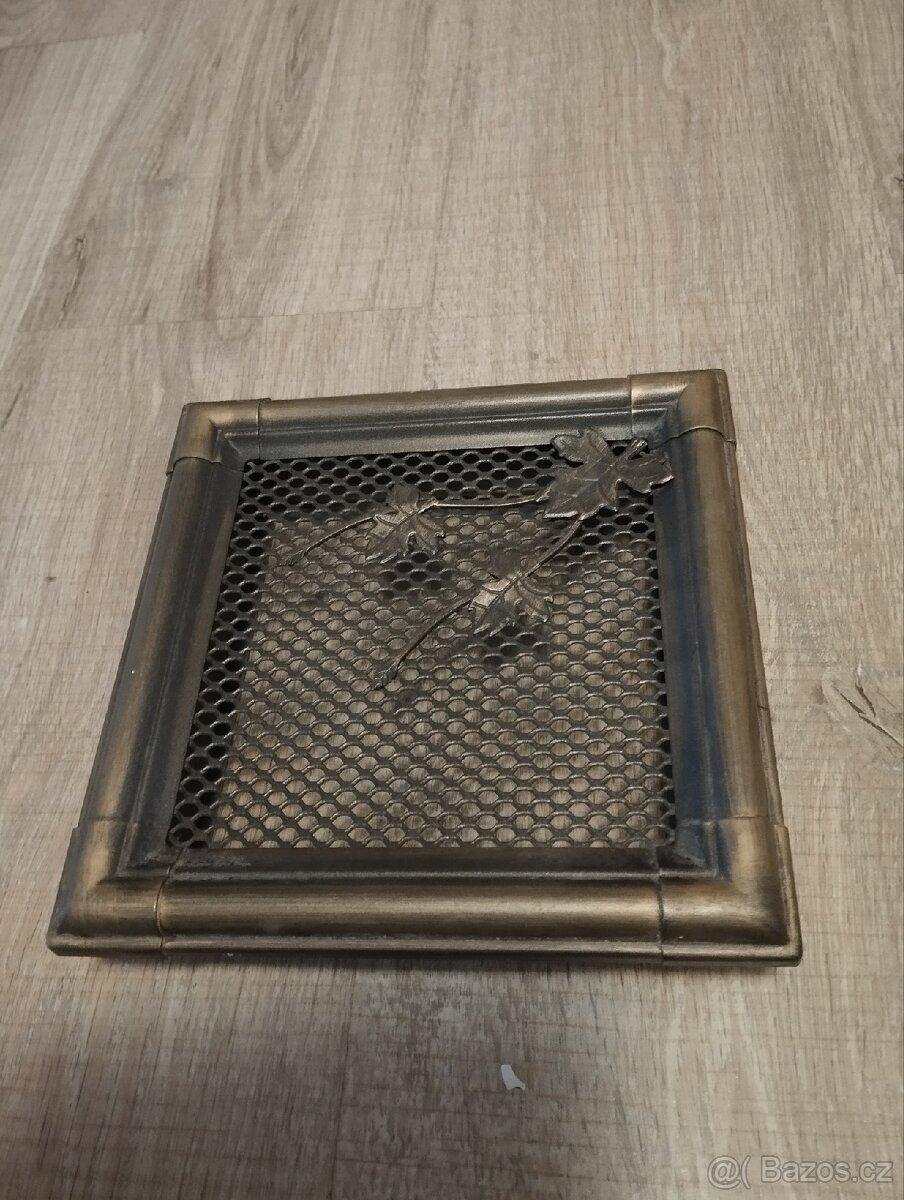 Ventilační mřížka Retro 16x16 cm - zlatá patina