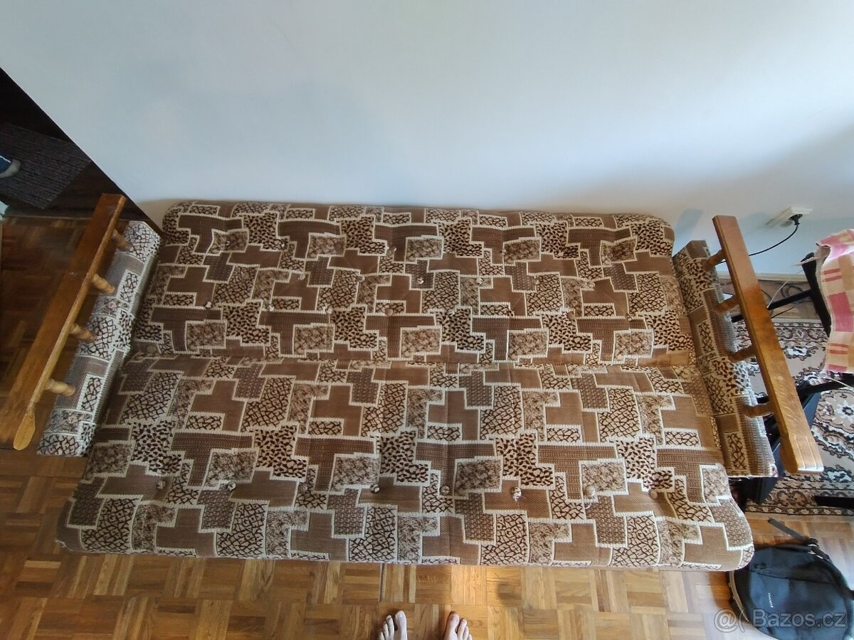 Gauč