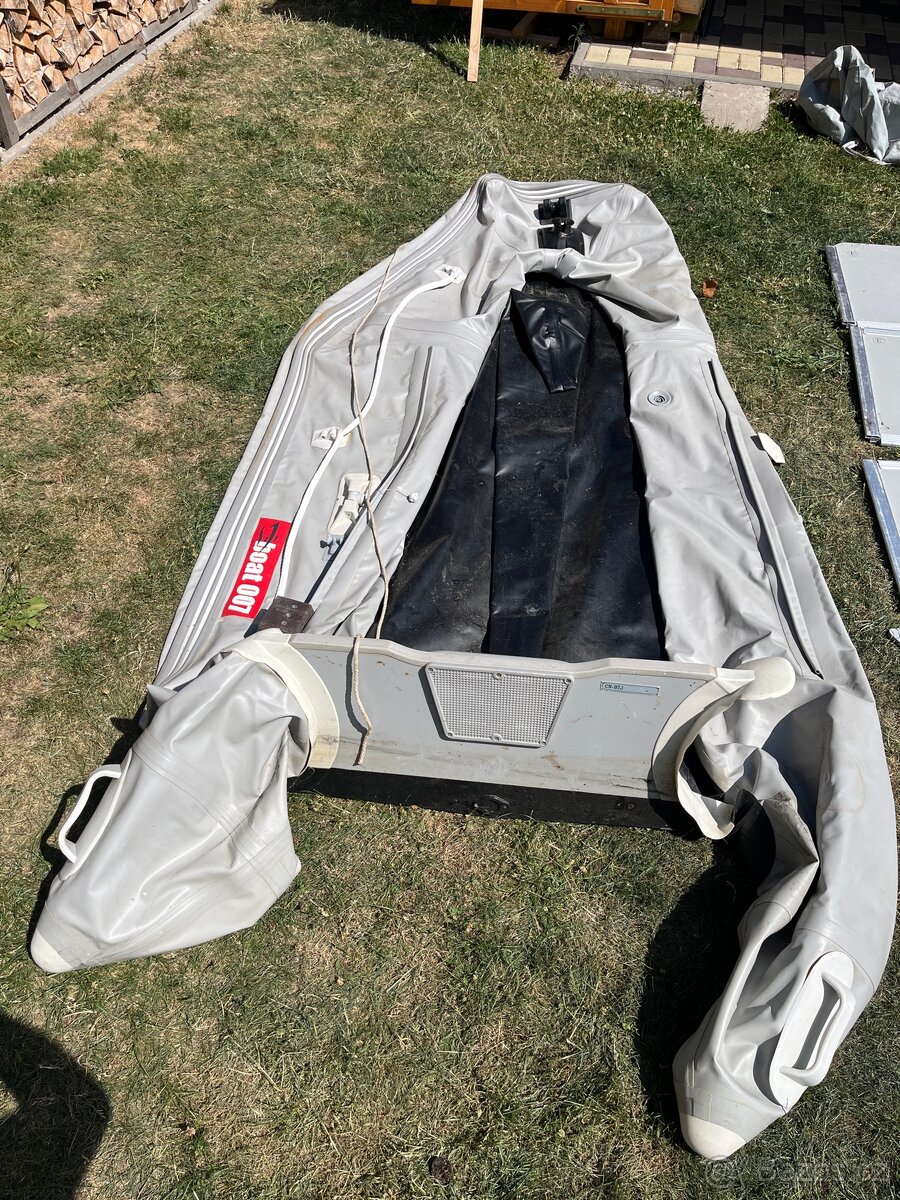 Nafukovací člun Boat 007 M320