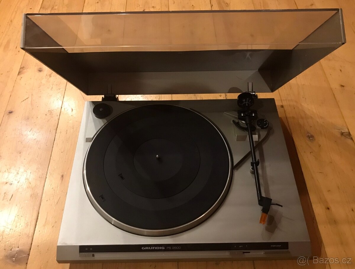 GRAMOFON GRUNDIG PS 2600 /TECHNICS (ROK 1982) PLNÝ AUTOMAT