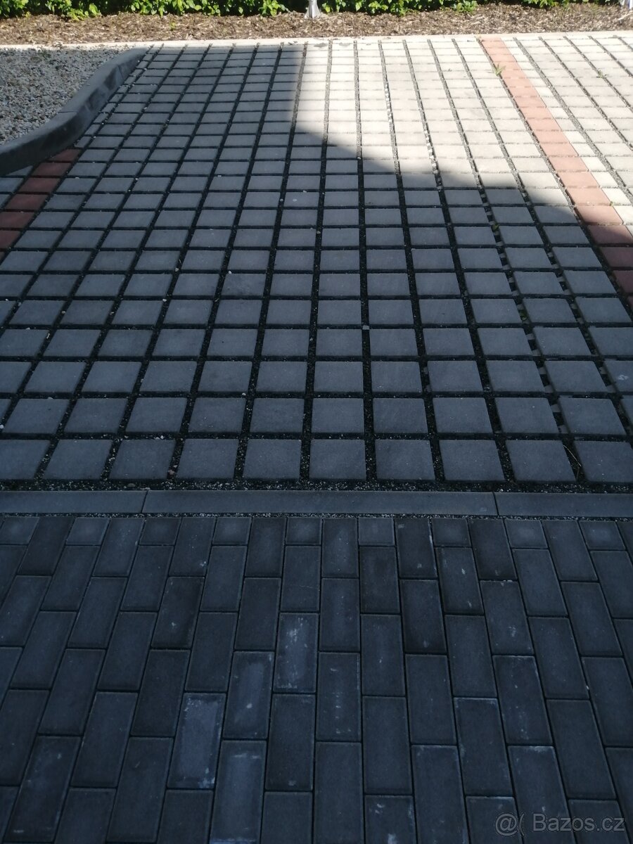 Pronájem parkovacího stání UH Zahrádky