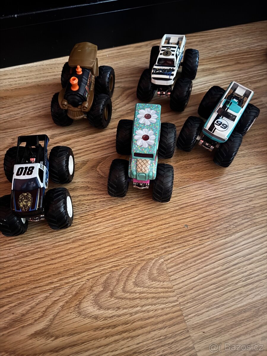Monster truck
