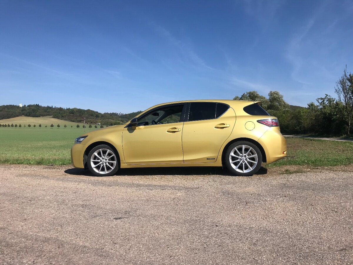 Lexus CT 200h