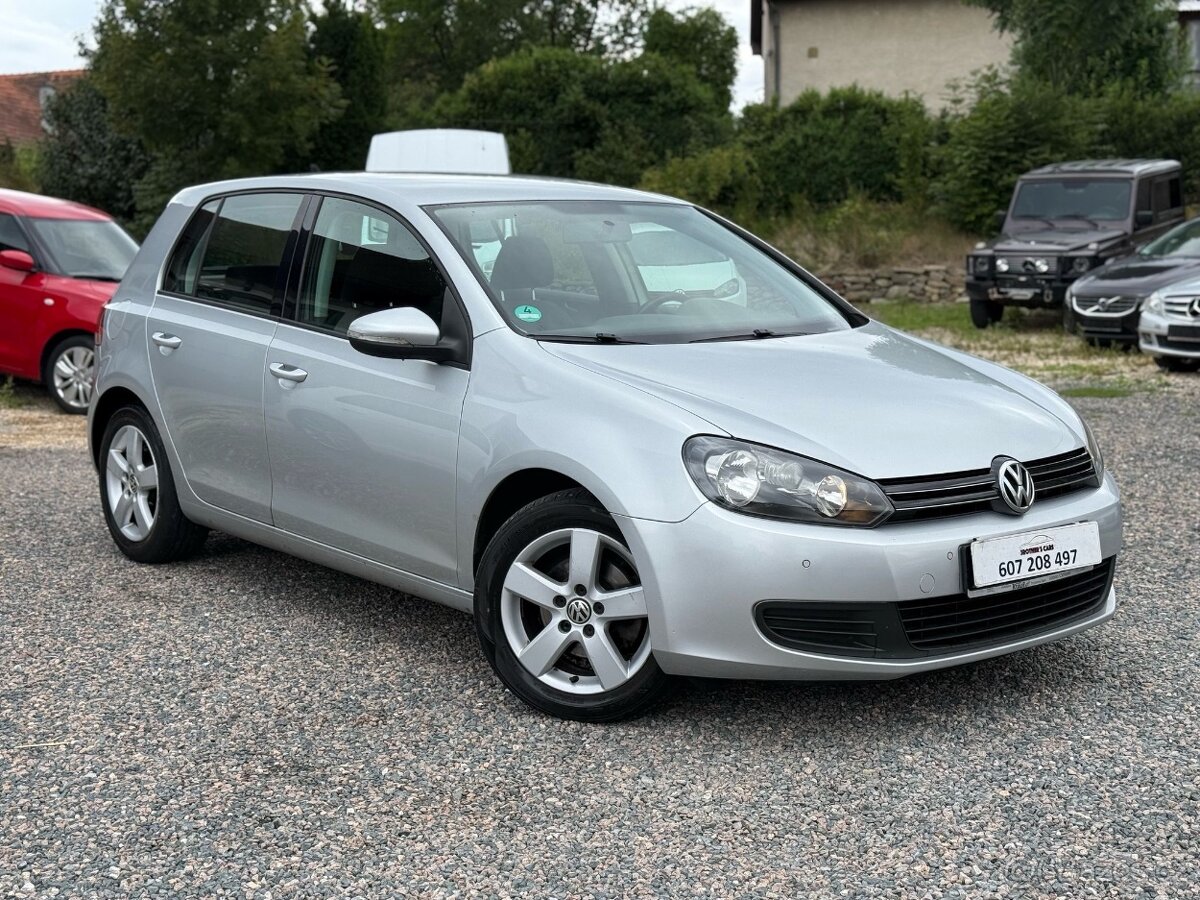 VW GOLF VI 1.6TDI 77kw Navigace - alu 16” - servis