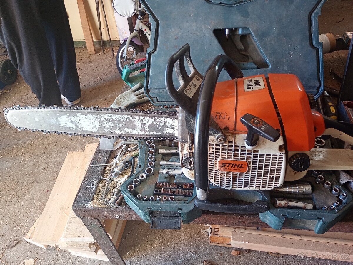 Prodám mot.pilu Stihl 044