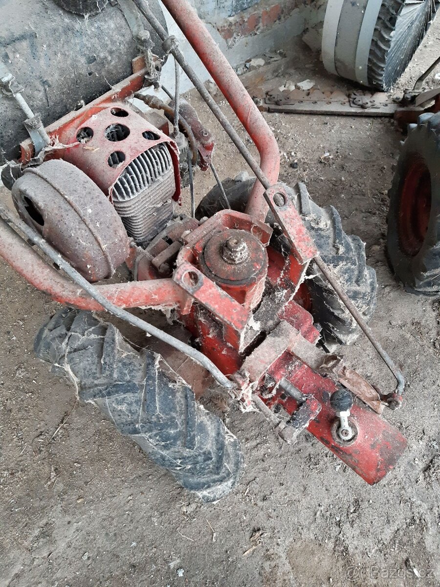 MF70 - kompletní, nekompletní a obracečka - k renovaci